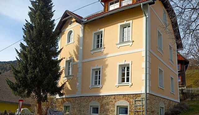 Austrian Alpine Rectory - Beautiful mountain views in a quiet farming hamlet. in Trebesing