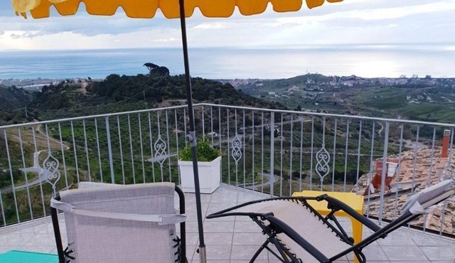 Badolato Panoramic House