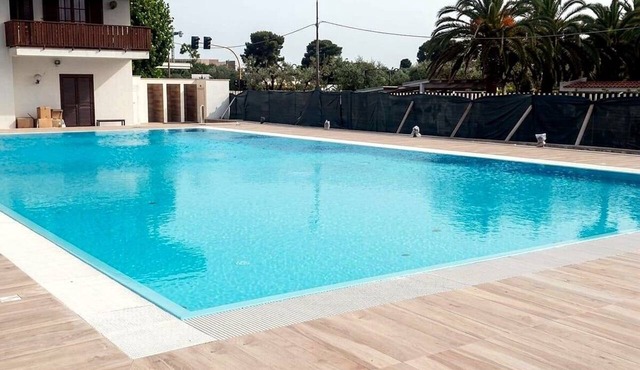 Borgo dei Pioppi Cozy Apartment - sleeps 6, pool & parking, explore Puglia in Bari