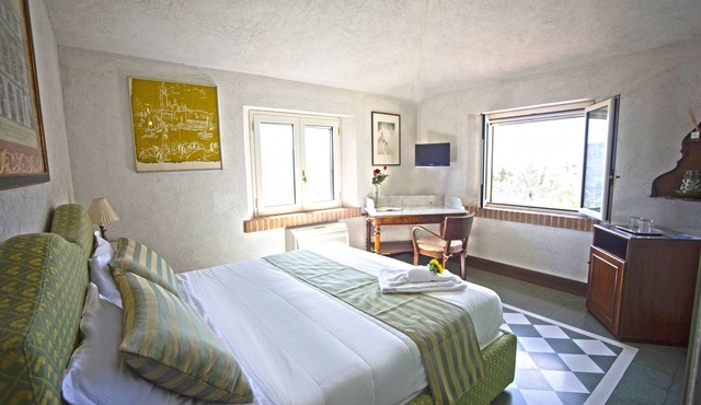 Borgo Riccio in Torchiara
