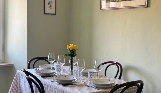 BREAD AND TULIPS - a cozy vacation home with a view of Rocca Calascio in Castelvecchio Calvisio