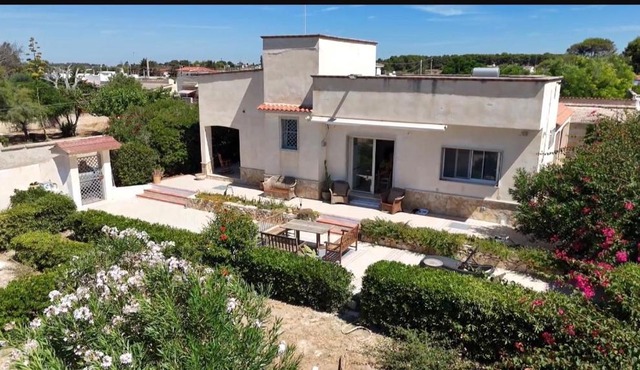 BuganVilla Villa sul mare indipendente con parcheggio privato