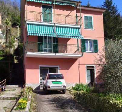 Casa Iris in Borzonasca
