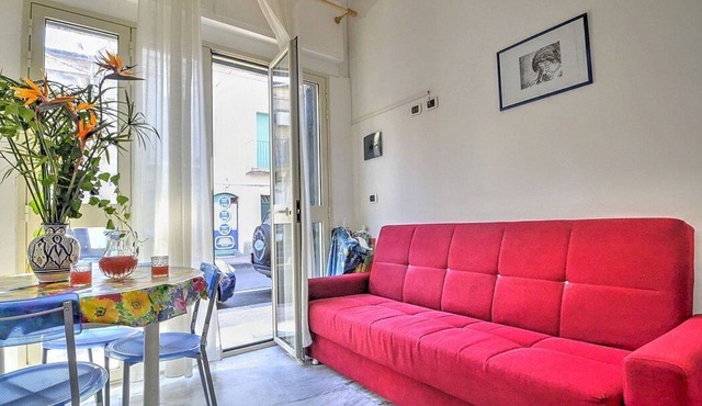 Casa Sabbiolina A: A welcoming apartment situated at a short distance from the beach, with Free WI-FI.