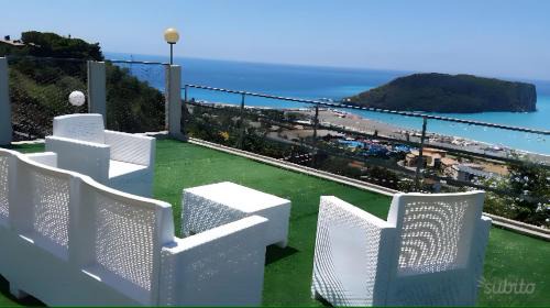 Casa Vista Mare con Giardino