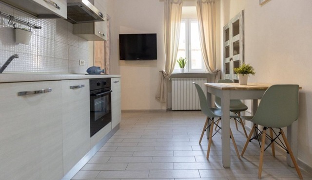 Charming Newly Renovated One-Bedroom Apartment! in Portoferraio