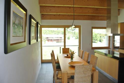 Chesa La Montanella - Ferienwohnung, Maloja in Maloja