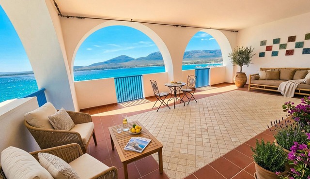 ClickSardegna - Villa Horizon with Hot Tub and View over the Bay of Nymphs in Maristella