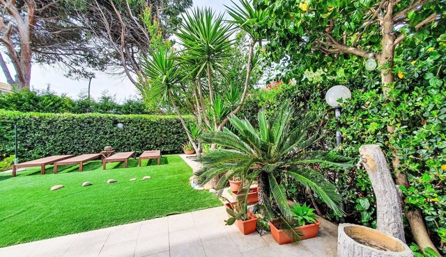 Cosy apartment for 2 people with private pool, WIFI, A/C, TV and terrace