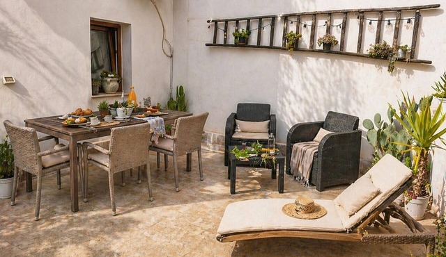 Cozy home in Militello in Val di Ca with WiFi