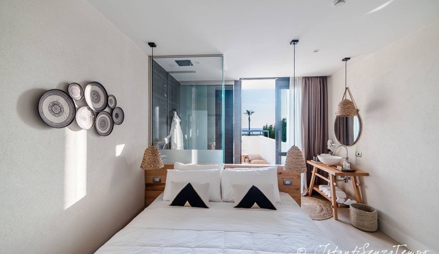 Cumeja - Beach Club & Hotel