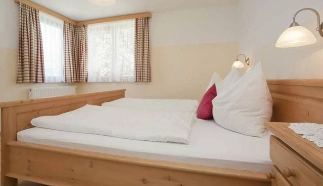 Double room apple (with half board) - Hoferpeters Bauernhof in Baierdorf bei Anger