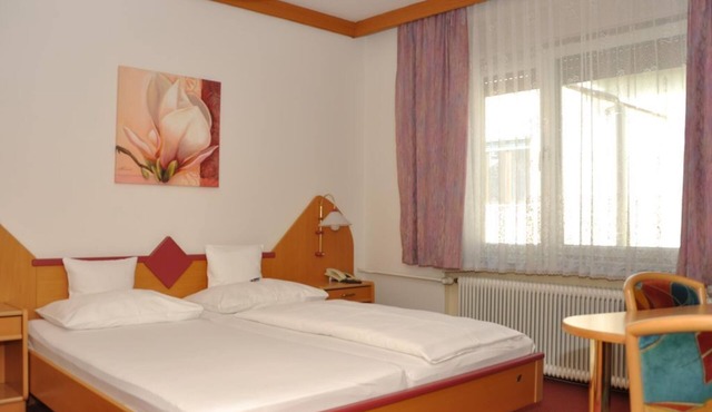 EZ Economy ab 3 Nächte Frühstück - Hotel-restaurant Teuschler-mogg in Bad Waltersdorf