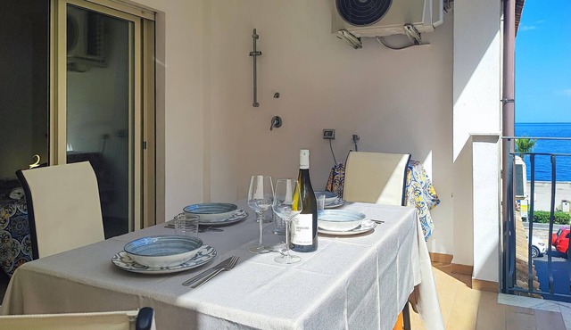Gorgeous apartment in Mazzeo with WiFi