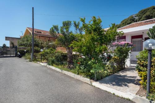GuestHost - Comfy Flat x6 near the Sea!