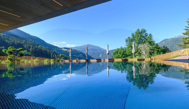 Holiday apartment with a panoramic view in Ladis
