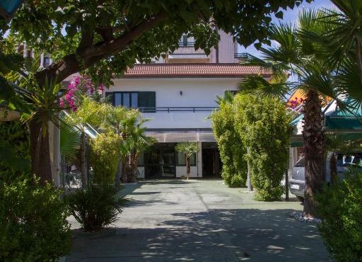 HOTEL ATENA