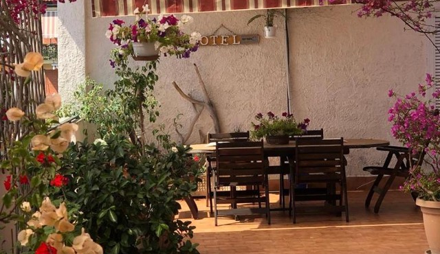 Hotel cappuccetto rosso in Lusciano