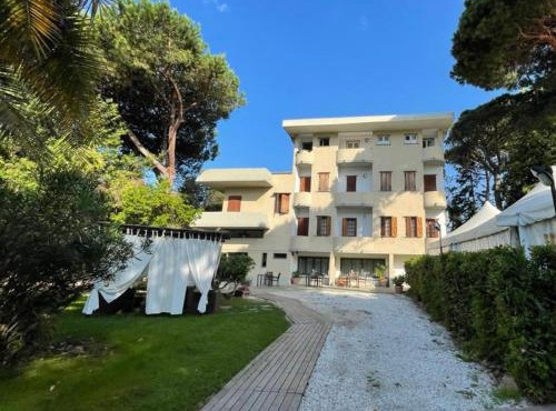Hotel La Tavernetta dei Ronchi in Marina di Massa