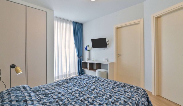 camera atena-Family room-Connected-Private Bathroom-Balcony