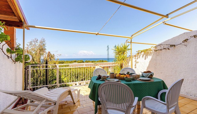 Villa see view - 5min walk to the beach