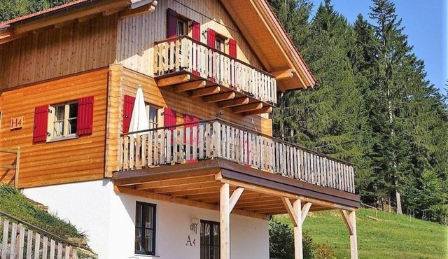 Large vacation home with 5 bedrooms & 4 bathrooms - Feriendorf Pöllauberg in Pöllauberg