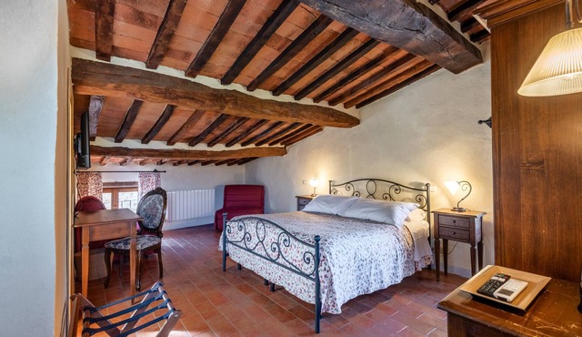 Locanda di Montisi Torre Room among the Montalcino Hills in Montisi