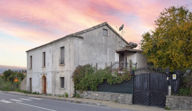 Lovely home in Montauro with WiFi
