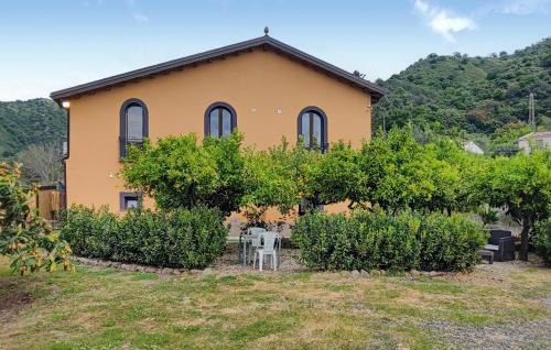 Lovely Home In Motta Camastra With Wifi in Motta Camastra