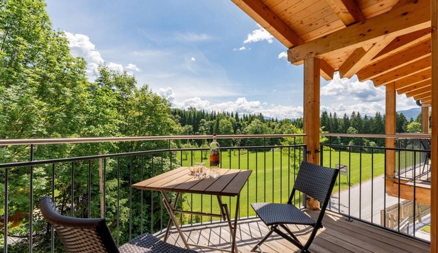 Luxury penthouse with idyllic mountain views in Werfenweng