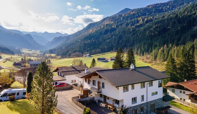 Modern apartment with ski storage and balcony in Untertauern