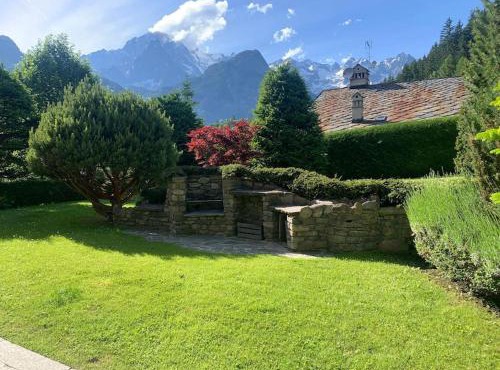 Monte Bianco elegant villa apartment Courmayeur in Pré-Saint-Didier
