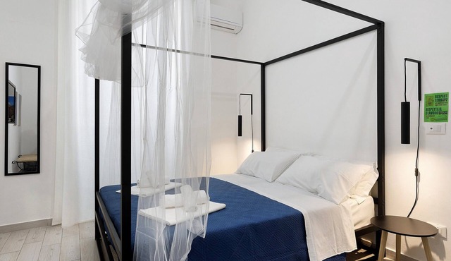 Myla's Rooms 4 Apartment with Balcony, Wi-Fi and Air Conditioning