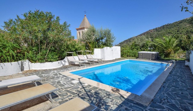 Nice home in Gioiosa Marea