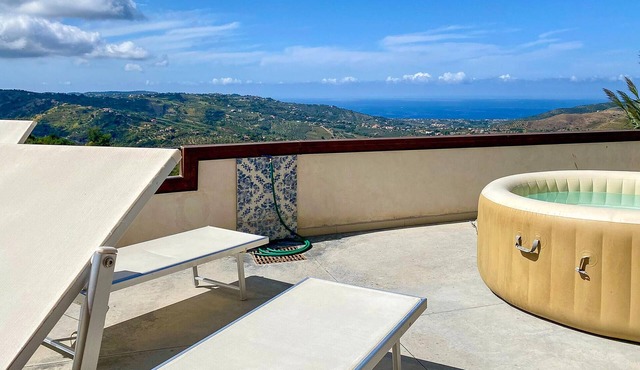 Nice home in Laureana Cilento with house sea view