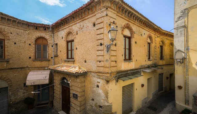 Perez Palace, Pernice Room