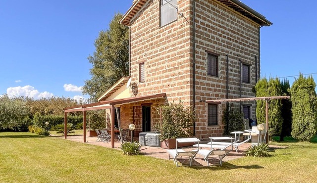 Pet friendly home in Fabrica di Roma (VT) with WiFi in Fabrica di Roma (VT)