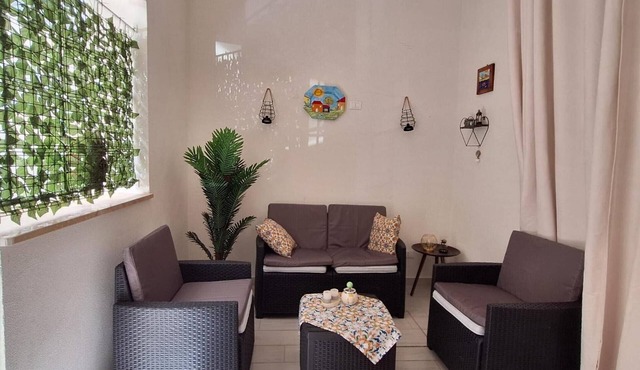 'Piccolo Nido Balestrate' Apartment with Wi-Fi and Air Conditioning