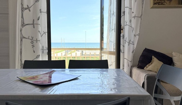 PP07 – Porto Potenza, Three-Room Apartment with Sea View and Air Conditioning in Porto Potenza Picena