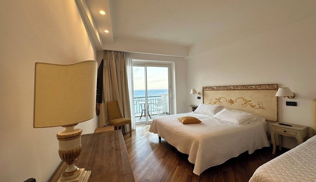 Punta Campanella Resort & SPA