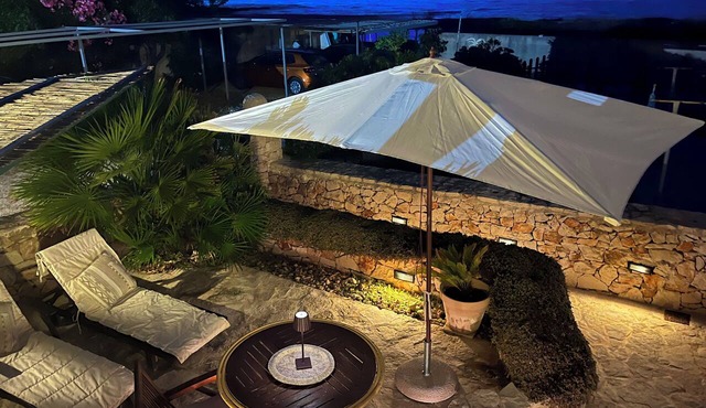 Refined & Charming Garden Suite directly by the Sea – for 2 Guests in Villanova