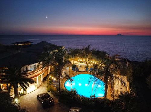 Resort Rocca di Vadaro - Seafront Suites, Rooms & Apartments