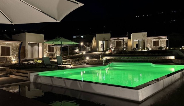 Sea-view apartment with a pool
