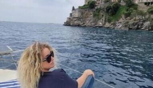 Soggiorno sul mare a Salerno su un B&b Galleggiante