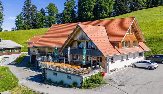 Spacious Apartment with Mountain View, Balcony and Wi-Fi in Dornbirn