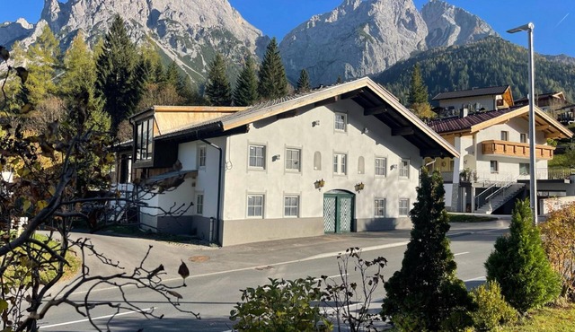 Spacious group house with sauna and garden in Biberwier