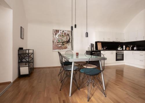 Studio 12 in Linz