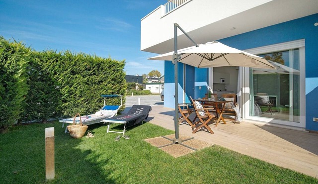 Studio Apartment 'Open Space 1' with Shared Garden, Wi-Fi and Air Conditioning in Jesolo