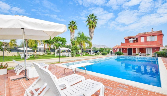 Stunning apartment in Siracusa with swimming pool