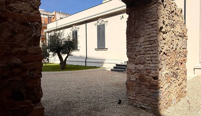 Suite Dimora 2 - Boutique Room with Private Parking